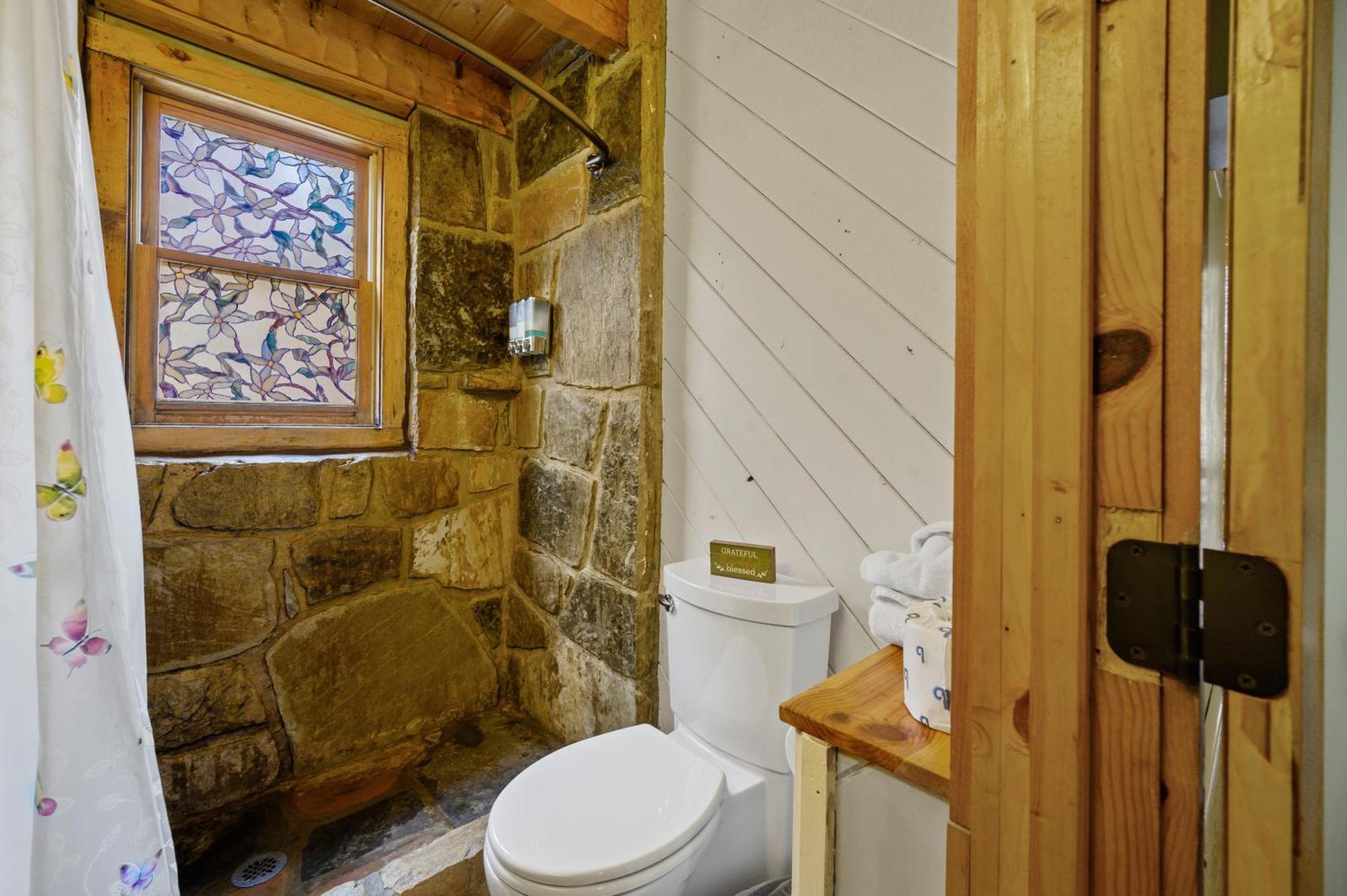 The Robins Nest With Hot Tub Villa Pigeon Forge Luaran gambar